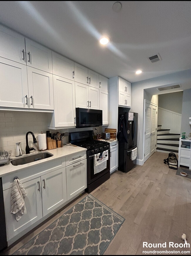 50 Putnam St, Unit 3, Unit 3