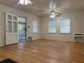 1800 Cedar Ave in Merced, CA - Building Photo - Building Photo