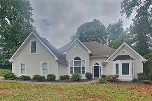 954 Georgian Point Dr in Lawrenceville, GA - Building Photo