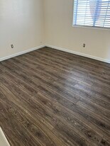 2117 Clearwater Dr, Unit A in Bullhead City, AZ - Building Photo