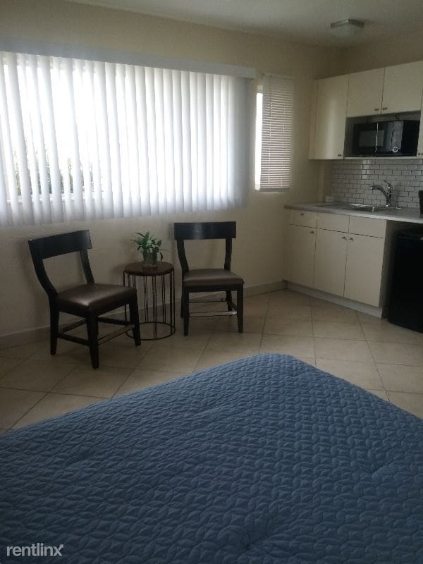 1064 N Tamiami Trail-Unit -#87 in North Fort Myers, FL - Building Photo - Building Photo