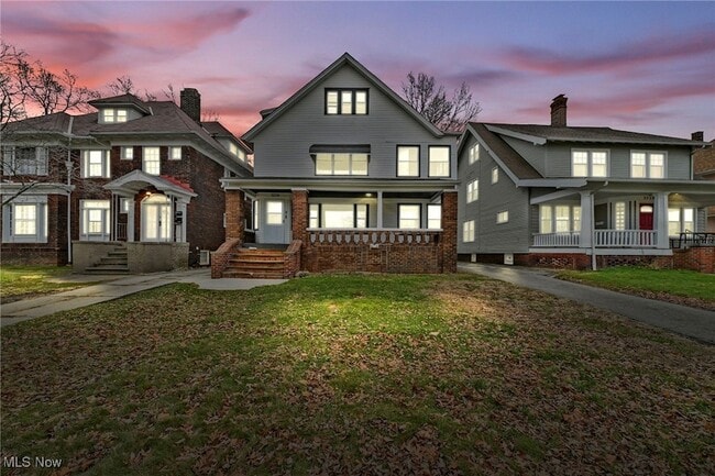 3234 Euclid Heights Blvd, Unit Lower in Cleveland Heights, OH - Building Photo - Building Photo