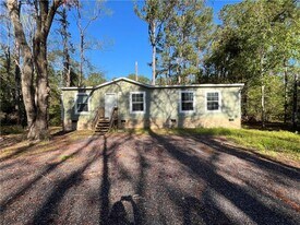 1101 Florida St in Darien, GA - Building Photo