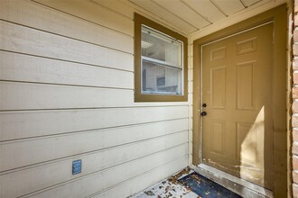 16030 Bear Hill Dr in Houston, TX - Building Photo - Building Photo