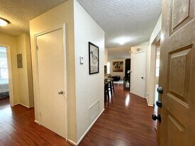 2301 N Congress Ave in Boynton Beach, FL - Building Photo