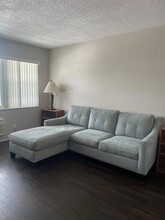 63 Sussex C, Unit 63 in West Palm Beach, FL - Building Photo - Building Photo
