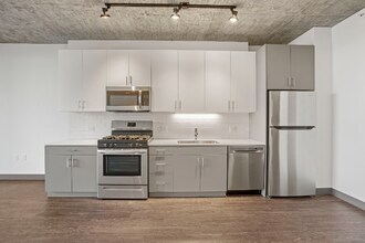 153 N Elizabeth St in Chicago, IL - Building Photo - Building Photo