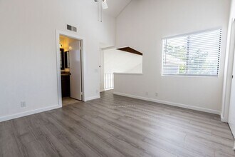 47 Clover Ln in Aliso Viejo, CA - Building Photo - Building Photo