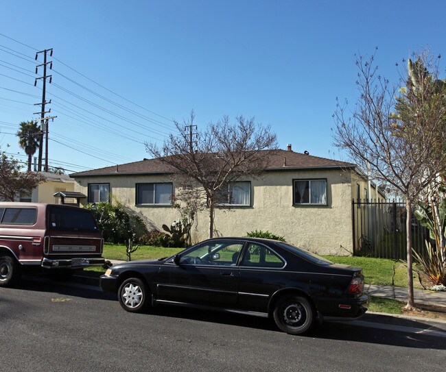 1842 22nd St in Santa Monica, CA - Foto de edificio - Building Photo