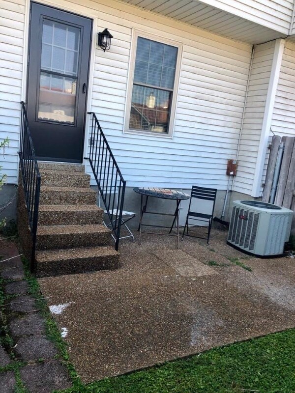 250 Sanders Ferry Rd in Hendersonville, TN - Building Photo - Building Photo