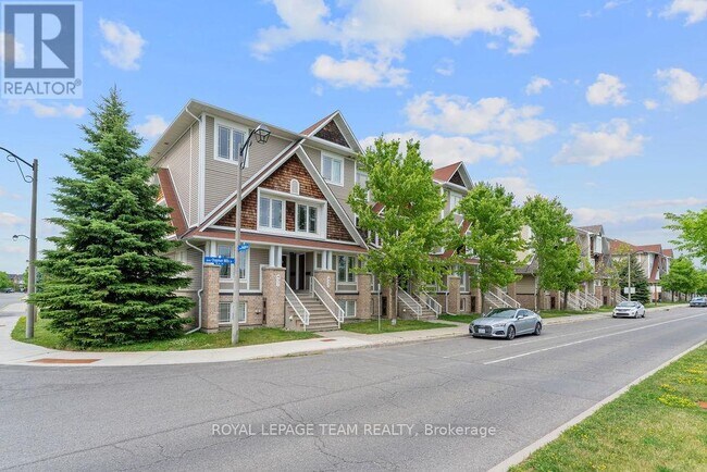 457 Chapman Mills Dr in Ottawa, ON - Building Photo - Building Photo