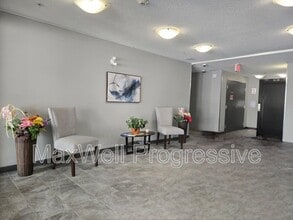 5370 Chappelle Rd. SW in Edmonton, AB - Building Photo - Building Photo