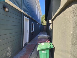 1920 E 24th St in Oakland, CA - Building Photo - Building Photo