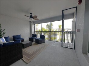 14221 Heritage Landing Blvd, Unit 2-0523 in Punta Gorda, FL - Foto de edificio - Building Photo