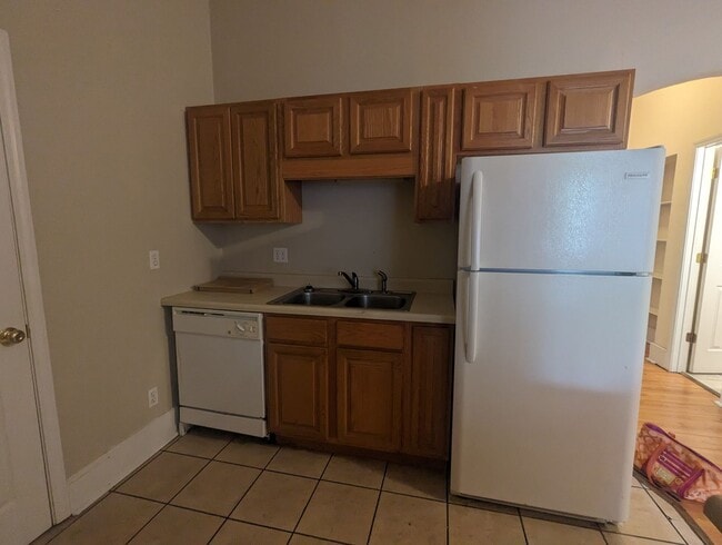 property at 118-120 E Morrison St