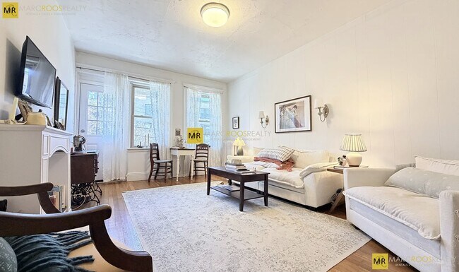 240 Kelton St, Unit 7 in Boston, MA - Building Photo - Building Photo