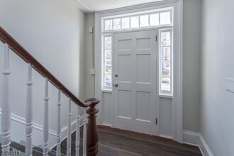 211 Washington St in Hackettstown, NJ - Building Photo - Building Photo