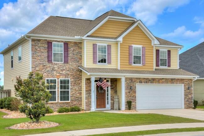 property at 5458 Everlook Cir