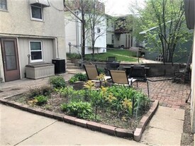 4234 Cedar Ave S in Minneapolis, MN - Building Photo