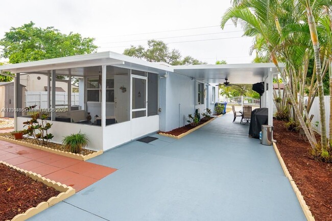 307 N 28th Ave in Hollywood, FL - Building Photo - Building Photo
