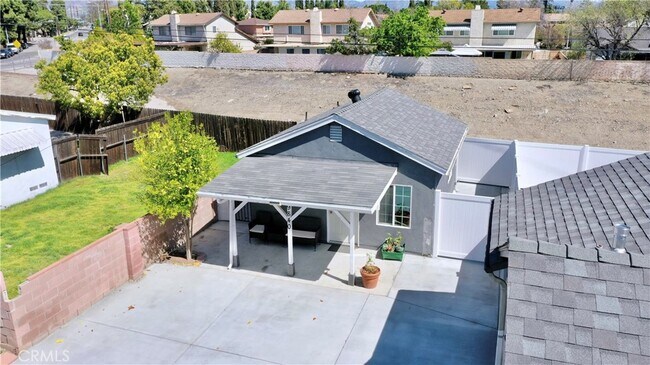 9840 Natick Ave in Los Angeles, CA - Building Photo - Building Photo