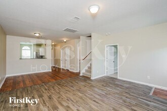 9439 Ruby Mist Dr in Rosharon, TX - Foto de edificio - Building Photo