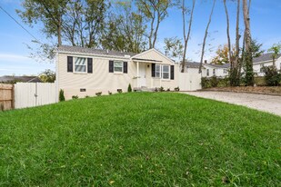 1808 26th Ave N in Nashville, TN - Building Photo