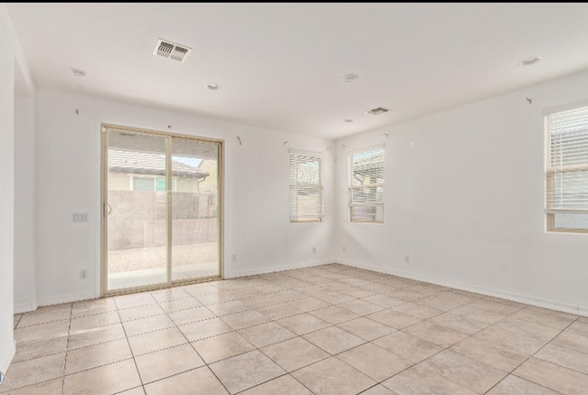 8948 W Bethany Heights Dr in Glendale, AZ - Building Photo - Building Photo