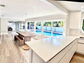 19340 NE 18th Ct in Miami, FL - Building Photo