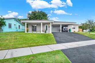 8901 SW 149th Terrace-Unit -8903 in Palmetto Bay, FL - Foto de edificio - Building Photo