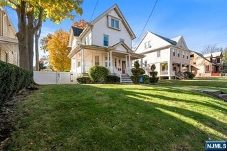 23 Donaldson Ave in Rutherford, NJ - Building Photo - Building Photo