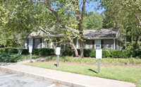 Tree Tops Apartments in Opelika, AL - Building Photo - Building Photo