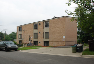 411 High St in Ann Arbor, MI - Foto de edificio - Building Photo