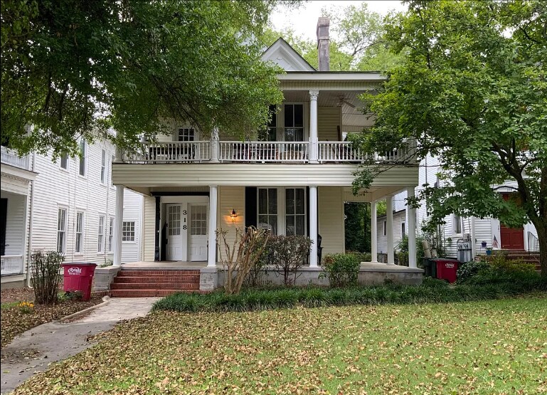 318 College St in Macon, GA - Building Photo