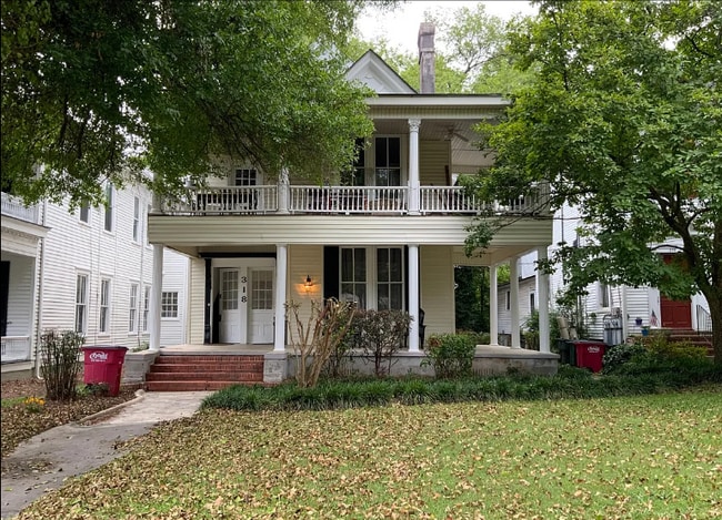 property at 318 College St