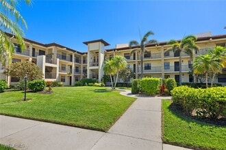 12581 Kelly Sands Way in Ft. Myers, FL - Building Photo - Building Photo
