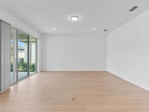 9736 Redwood Hts Rd in Thonotosassa, FL - Building Photo - Building Photo