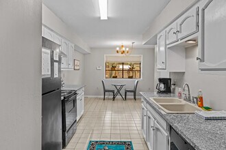 1274 Sharlo Ave in Baton Rouge, LA - Building Photo - Building Photo