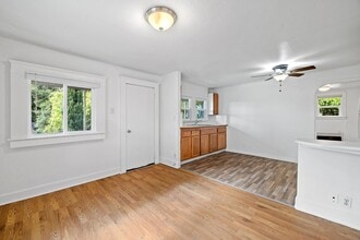 3160 Sunridge Dr in Santa Rosa, CA - Building Photo - Building Photo