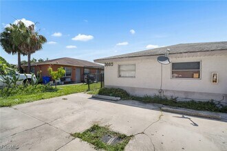 3660 Seminole Ave in Ft. Myers, FL - Building Photo - Building Photo