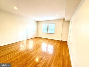 937 Randolph St NW, Unit 4 in Washington, DC - Building Photo - Building Photo