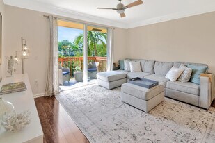 2036 Alta Meadows Ln in Delray Beach, FL - Building Photo