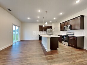 399 Onate Cir in St. Augustine, FL - Foto de edificio - Building Photo