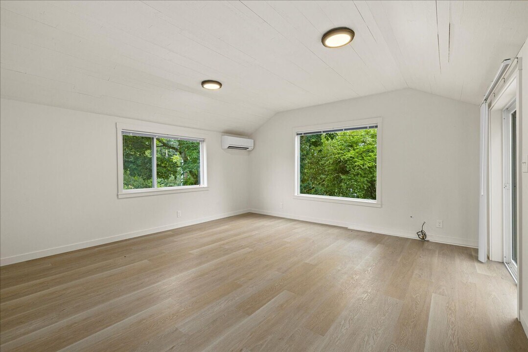 12567 Meridian Ave N in Seattle, WA - Building Photo