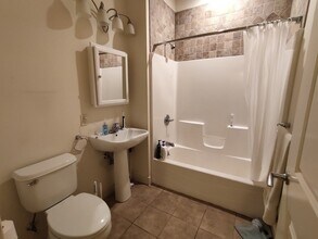 9 Gardner St, Unit 3 in Boston, MA - Building Photo - Building Photo