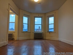 1167 Boylston St, Unit 20 in Boston, MA - Building Photo - Building Photo