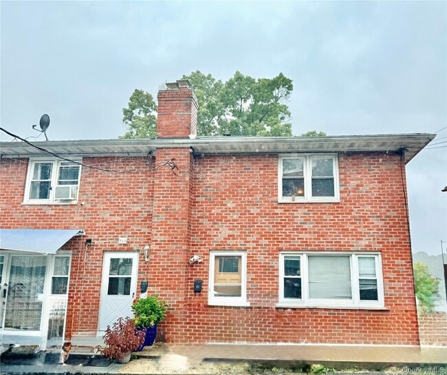 property at 516 McLean Ave