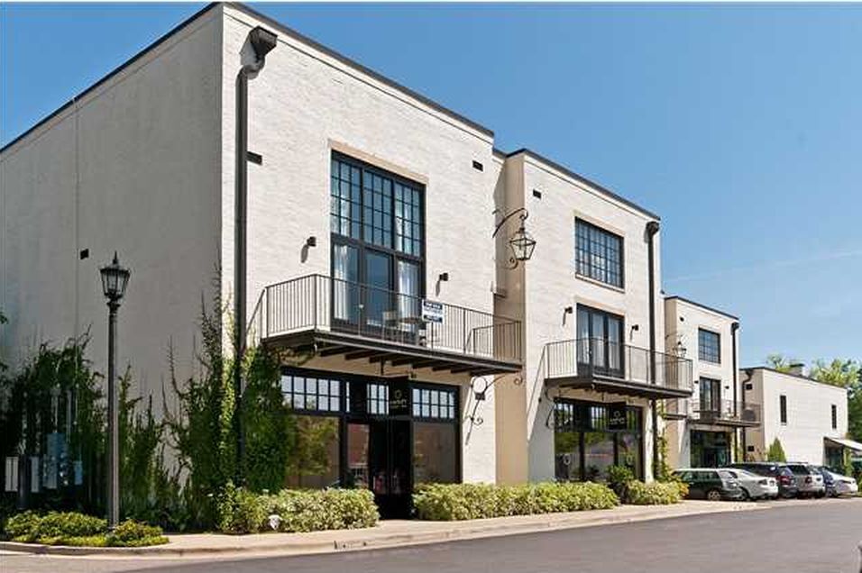 1615 Graham St in Montgomery, AL - Building Photo
