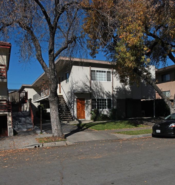 159 W Ash Ave in Burbank, CA - Building Photo