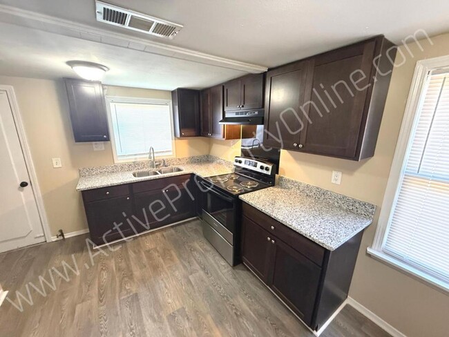 857 Ola Dr in Warner Robins, GA - Building Photo - Building Photo